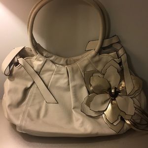 Large tote bag! Never worn!